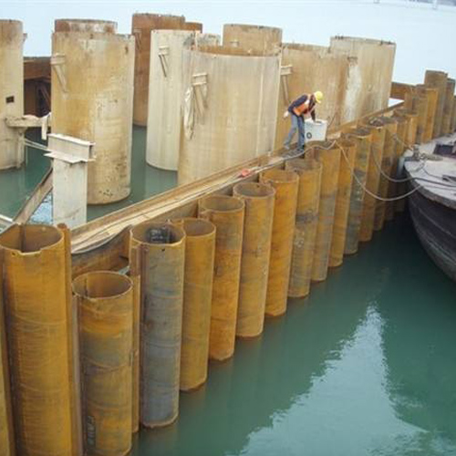 德阳钢护筒现场安装